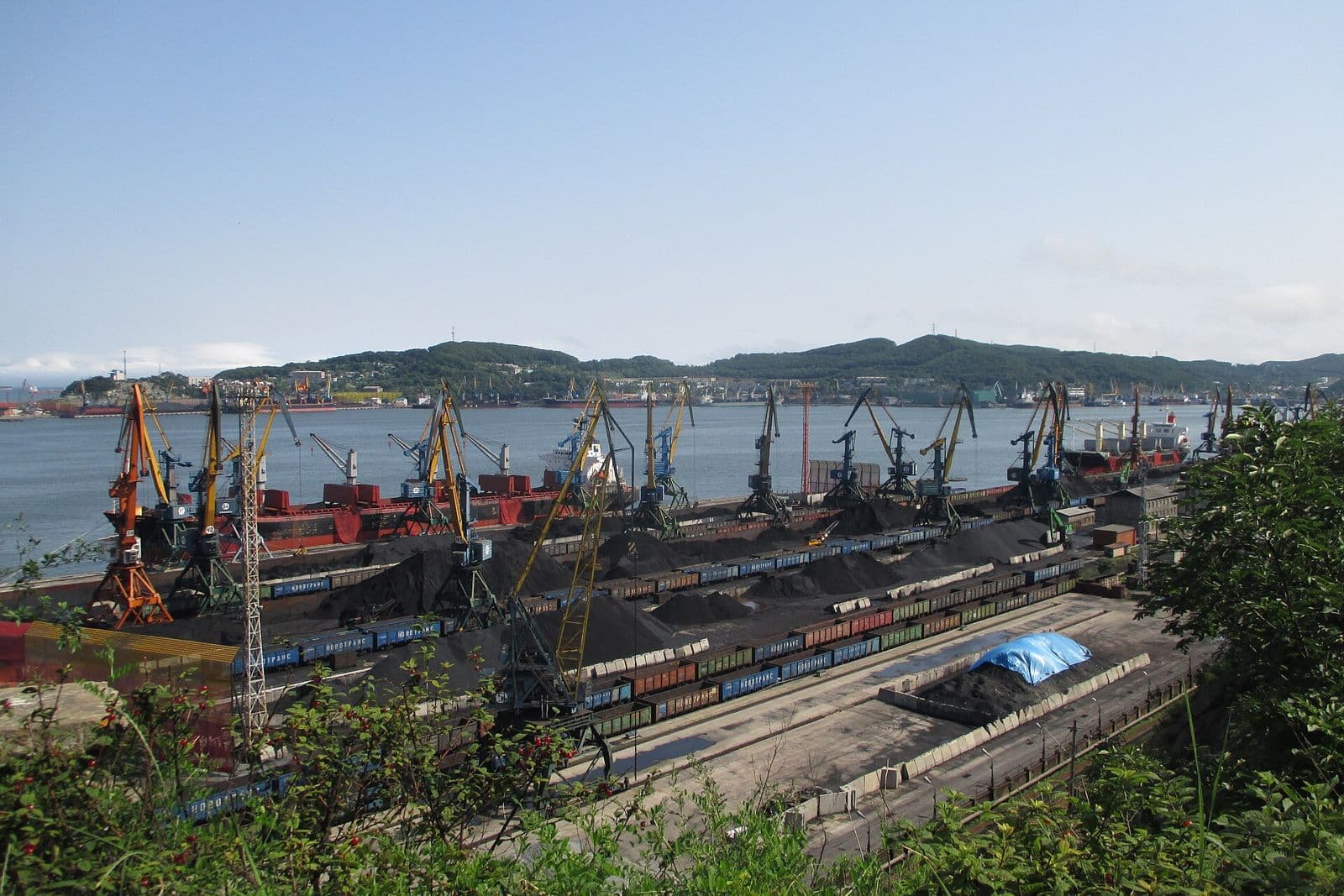 2019-07-27-nakhodka-port.jpg