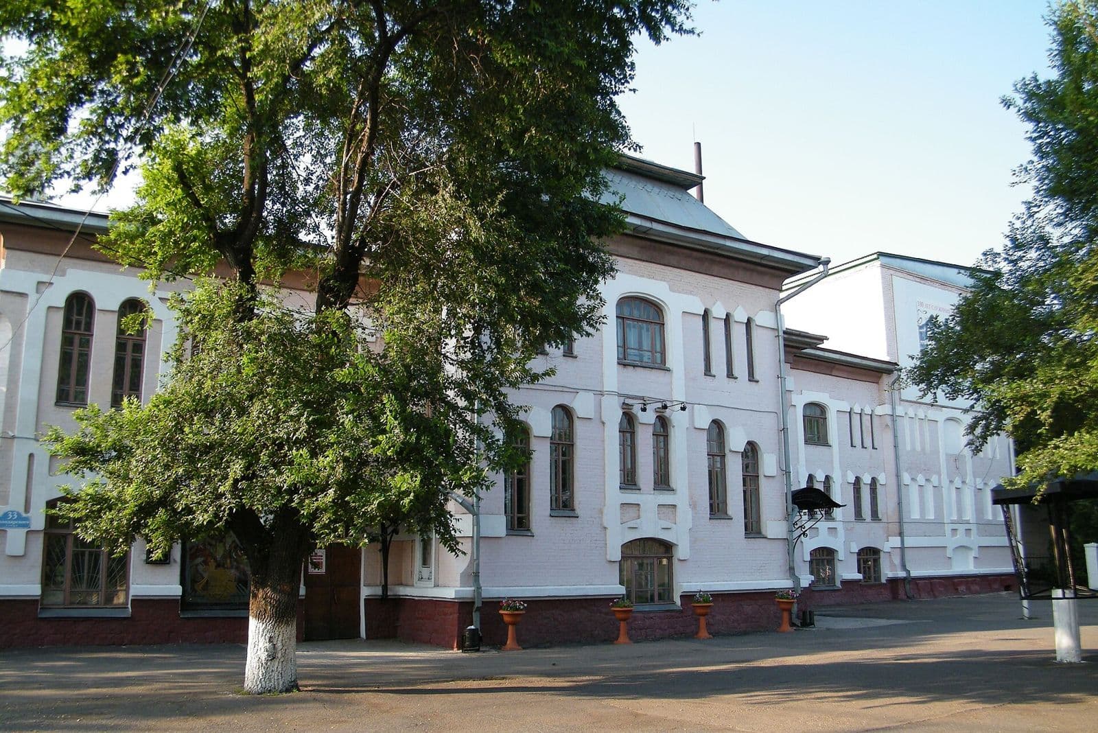 Уссурийск ул Володарского 33.JPG